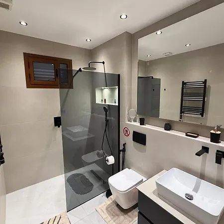 Lägenhet Santilianos Luxury